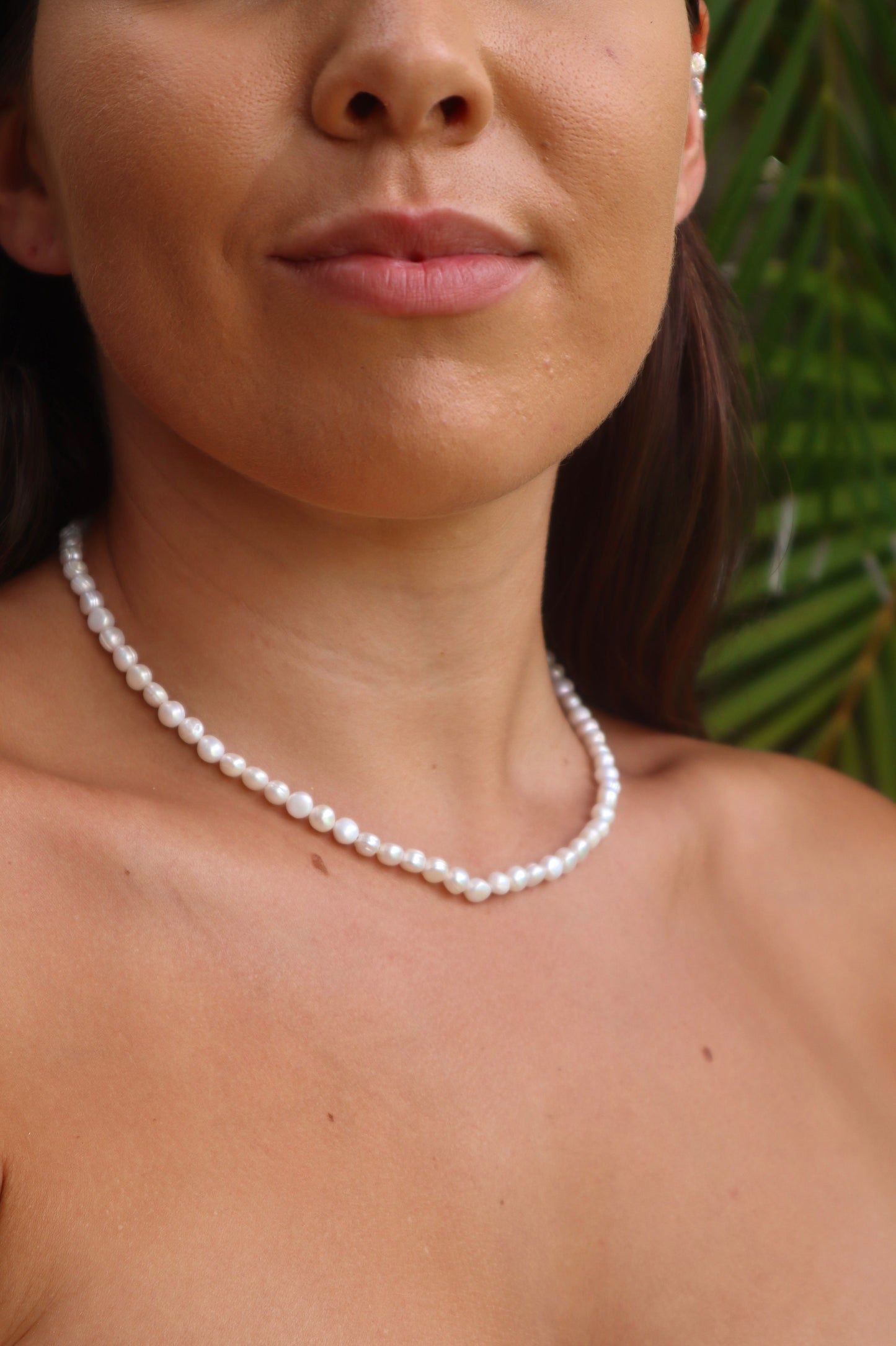 Round pearl necklace