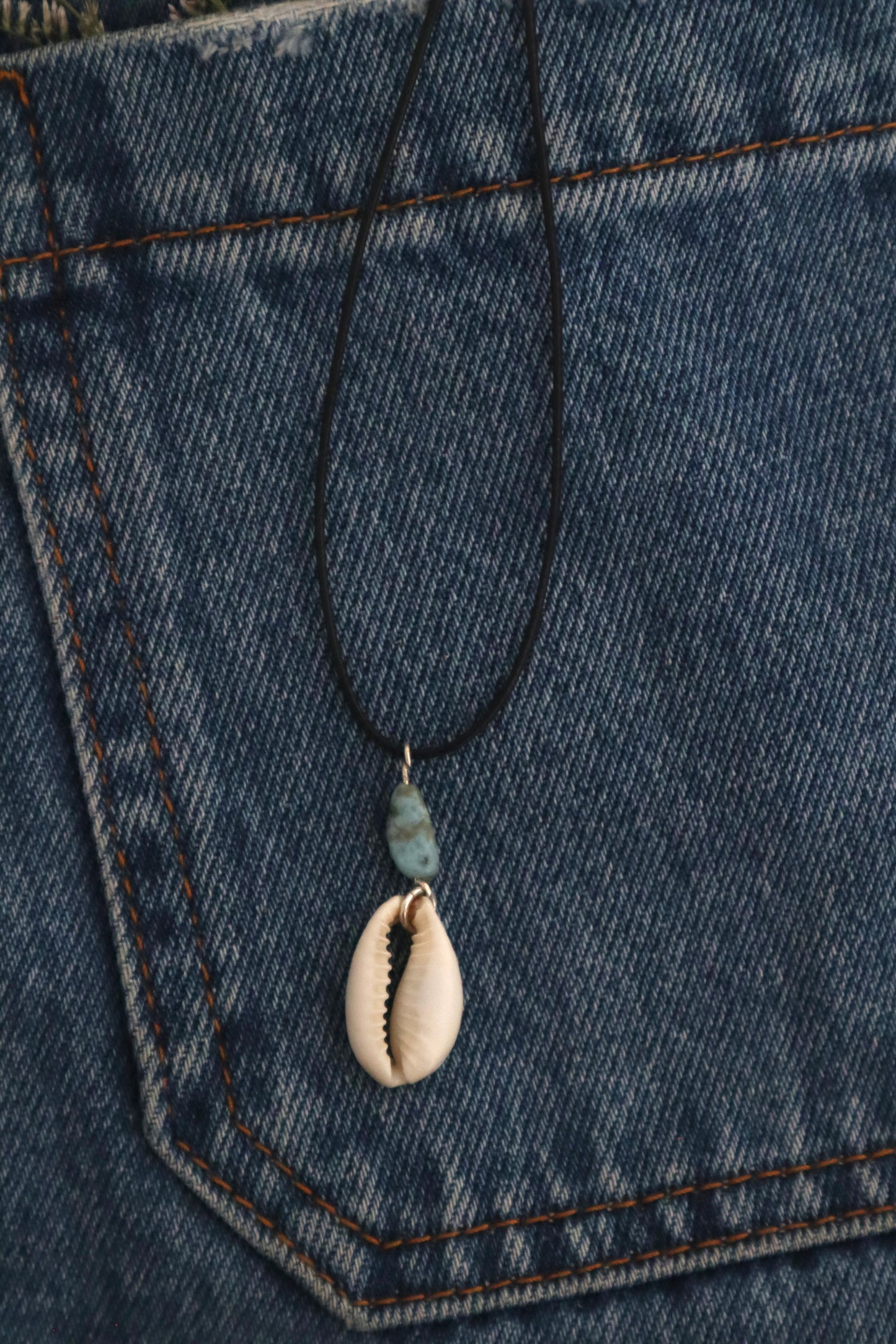 Small Larimar x cowrie wax cord necklace
