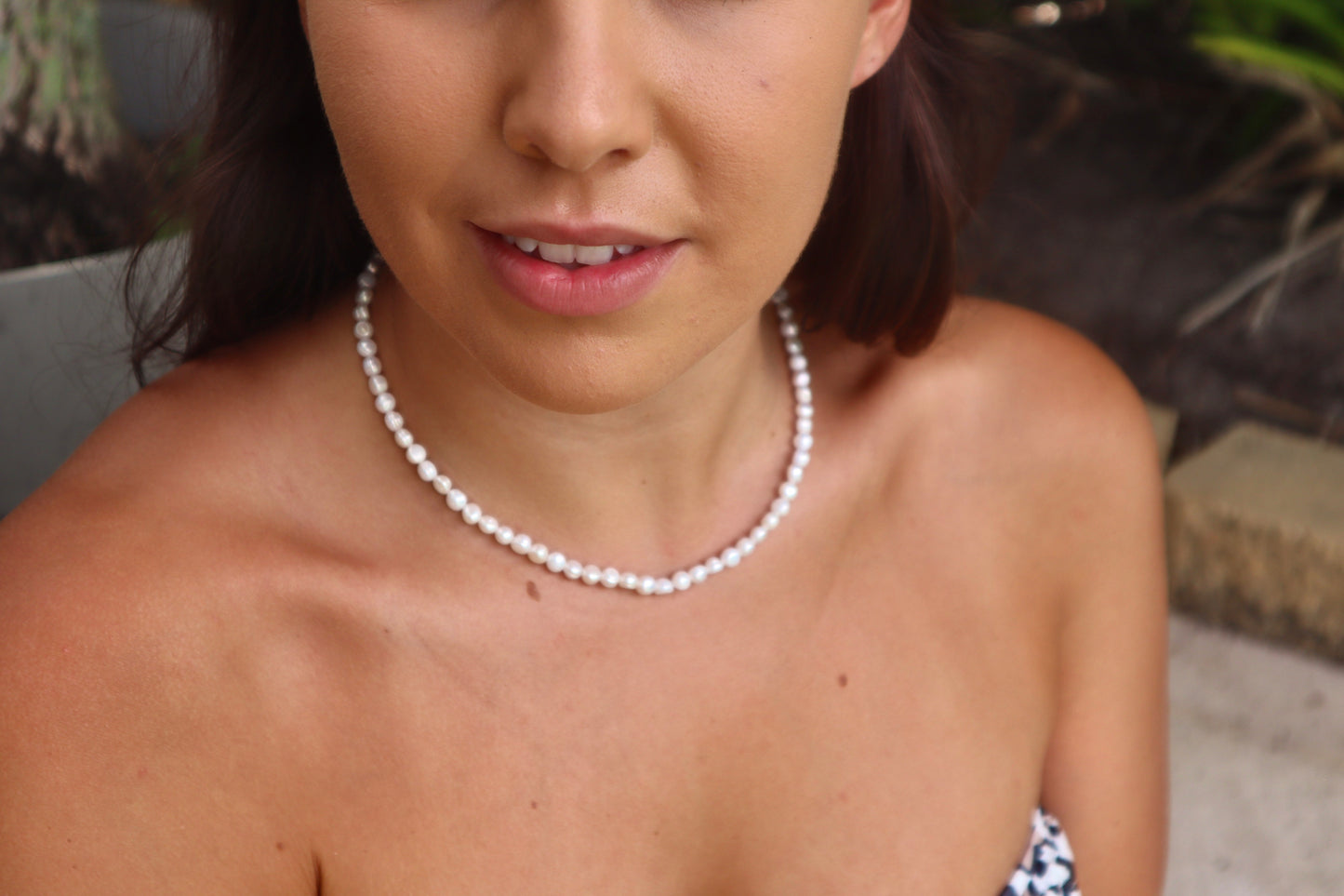 Round pearl necklace