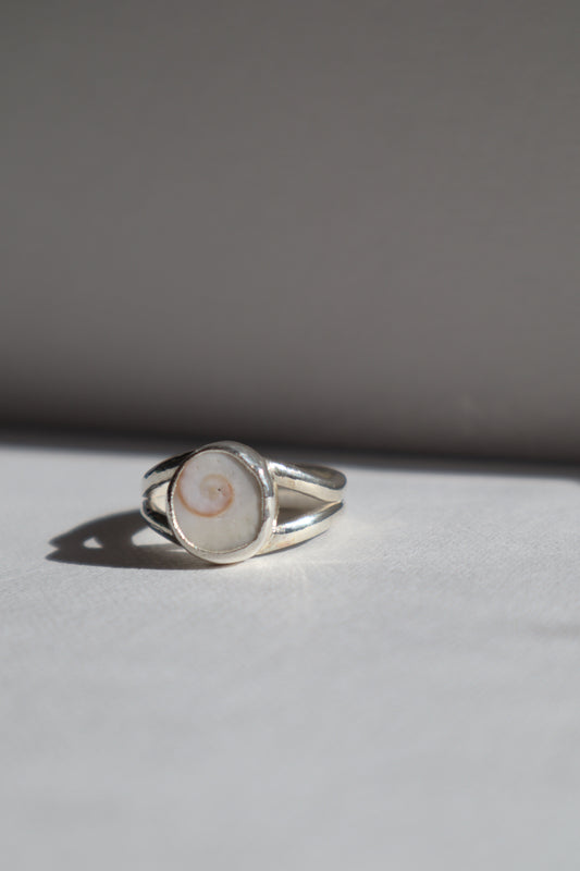 Shivas eye split band ring