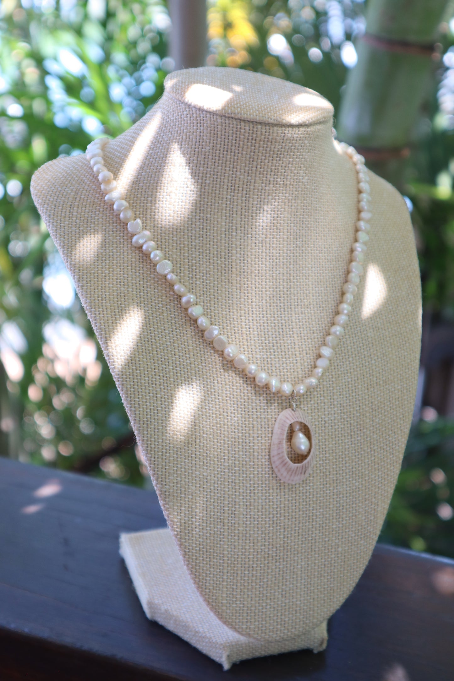 Halo shell necklace