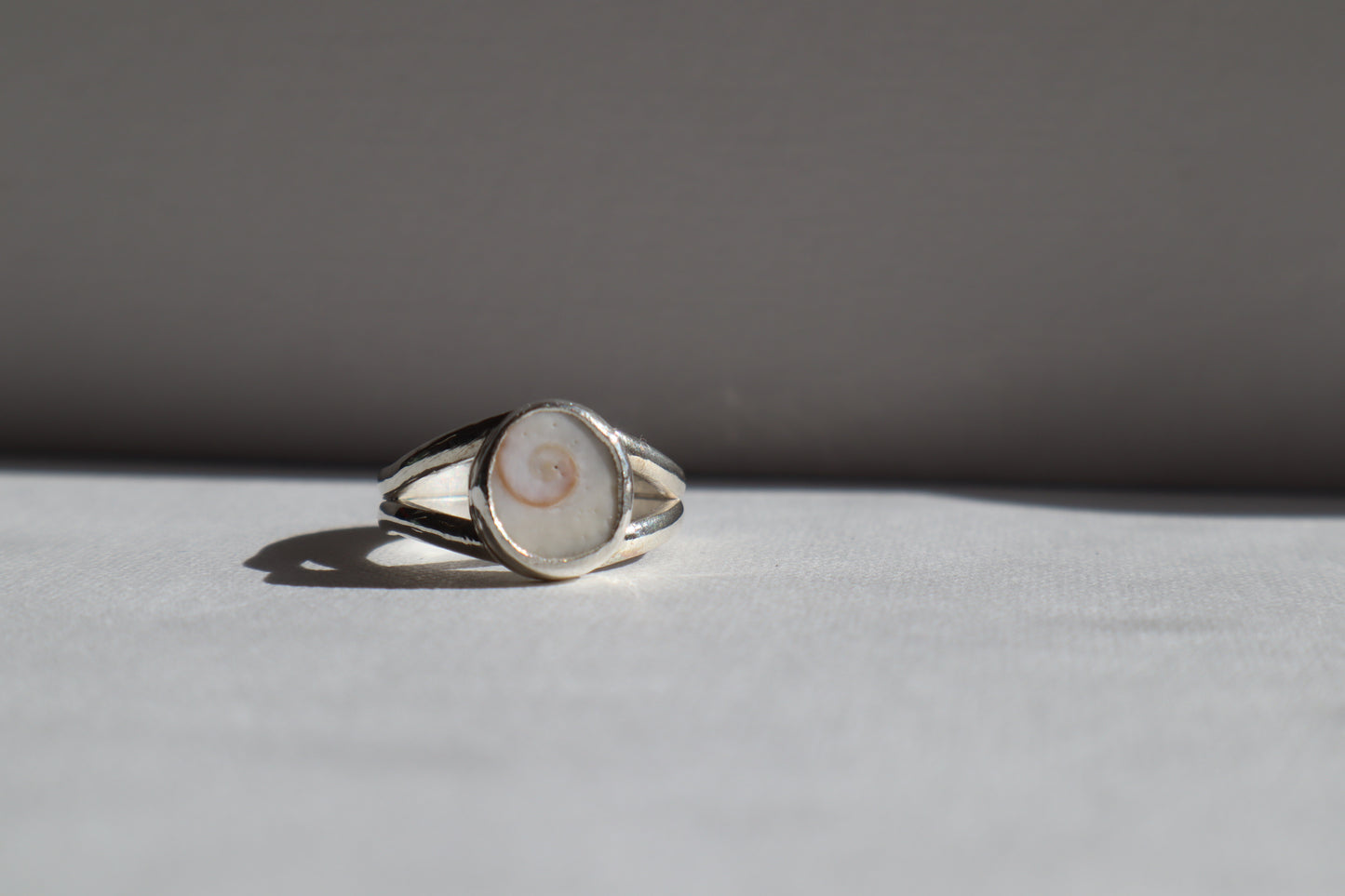 Shivas eye split band ring